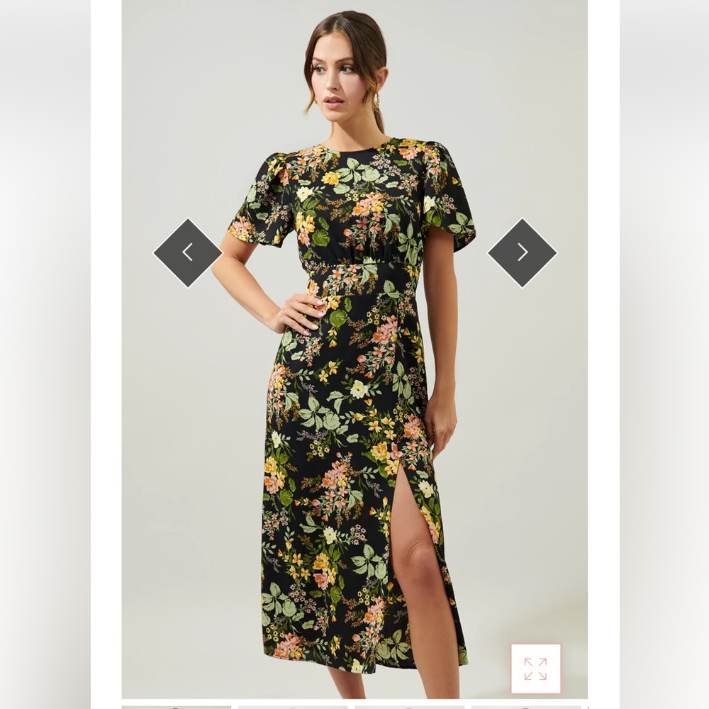 NWOT Night Bloom Floral Midi Dress